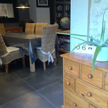 Camelia Villa Bayeux