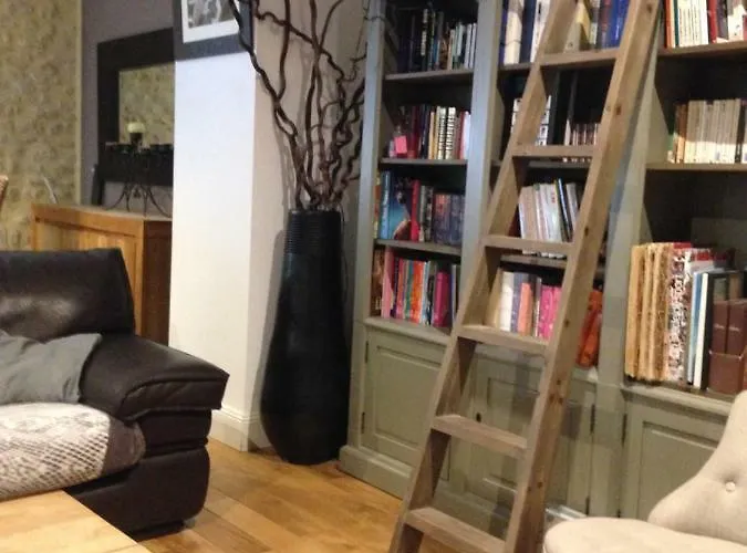 Camelia Villa Bayeux